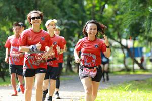 BIB: 182, 0320
                            <button type="button" onclick="openModal(5130988)" class="btn btn-primary btn-sm float-right btn-popup" data-toggle="modal" data-target=".modal-high-quality">
                        <i class="fas fa-shopping-cart"></i> Add to Cart
                    </button>
                                            <button type="button" onclick="isThisMe(5130988, true)" class="btn btn-success btn-sm float-right btn-popup btn-isme hidden" data-toggle="tooltip" data-placement="bottom" title="นี่คือรูปของคุณใช่ไหม คลิกที่นี่เพื่อเอาเข้าอัลบั้ม">
                        <i class="fas fa-plus"></i> Add to album
                    </button>
                    <button type="button" onclick="isThisMe(5130988, false)" class="btn btn-warning btn-sm float-right btn-popup btn-isnotme hidden">
                        <i class="fas fa-ban"></i> Remove from album
                    </button>